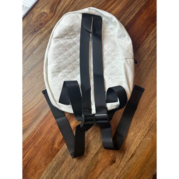 Huntrix Small Girls Backpack - Picture 2 of 3